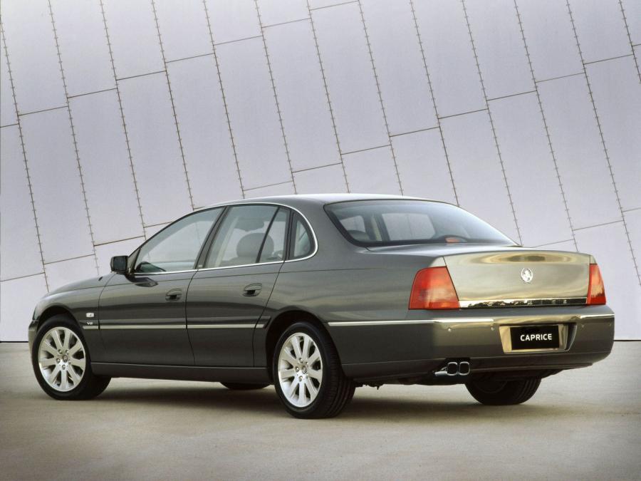  Holden Caprice 2004 года  (фото 2 из 16)